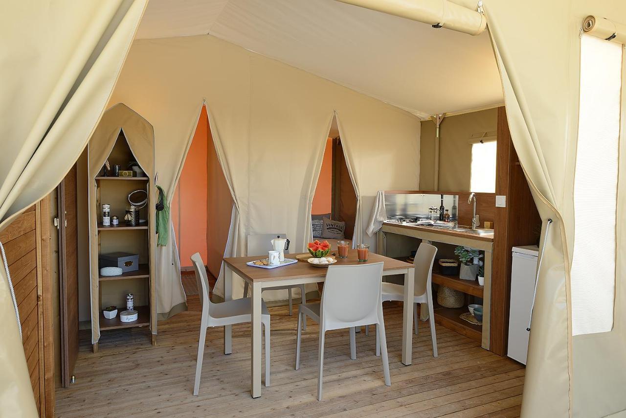 Camping Les Rives Du Lac Bois Morin Экстерьер фото